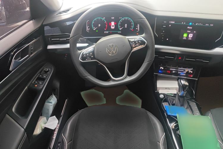 Used Volkswagen Passat 2024 380TSI Starry Dragon Edition Steering Wheel