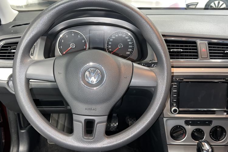 Used Volkswagen Lavida 2013 Restyled Classic 1.6L Automatic Comfort Edition
