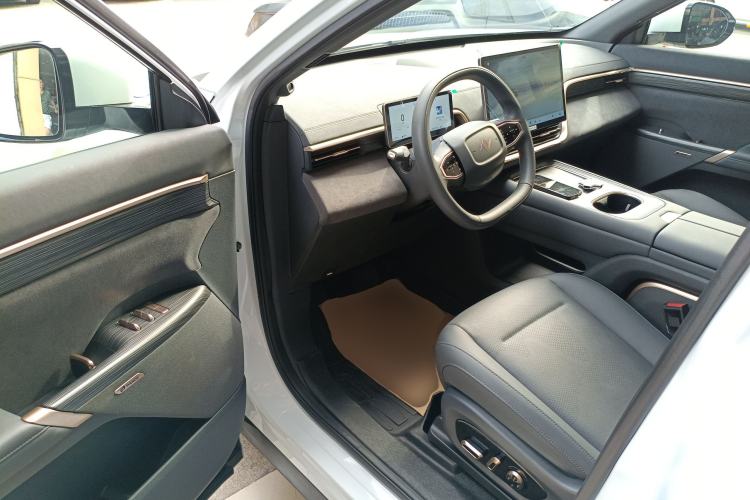 Used Dongfeng eπ eπ008 2024 210Max Range-Extended Version 6 Seats