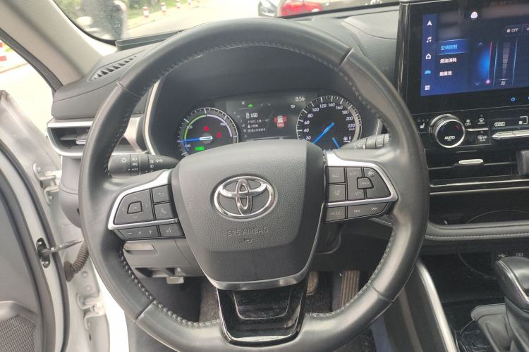 Used Toyota Highlander 2022 Dual-Engine 2.5L Four-Wheel Drive Prestige Version 7 Seats Steering Wheel
