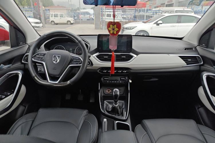 Used Baojun 530 2018 1.5T Manual Prestige Version China V
