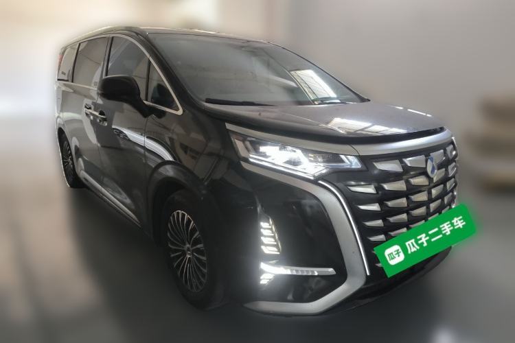 Used Denza D9 2022 DM-i 1040 Prestige Model