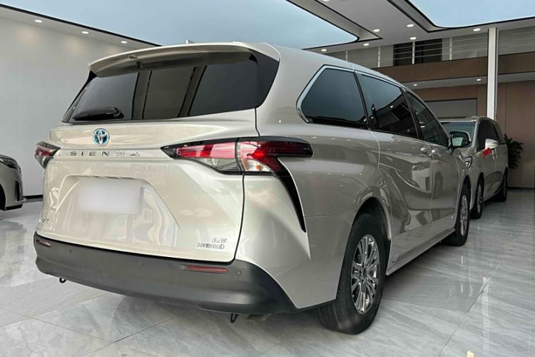 Used Toyota Sienna 2021 2.5L Hybrid Comfort Edition