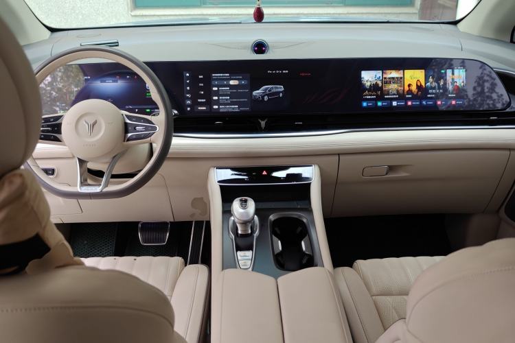 Used VOYAH Dream 2022 Low-Carbon Edition Dream+ Smart Enjoyment Package Center Console