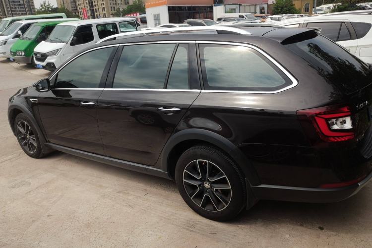 Used Skoda Octavia 2018 Station Wagon TSI230 DSG Luxury Edition
