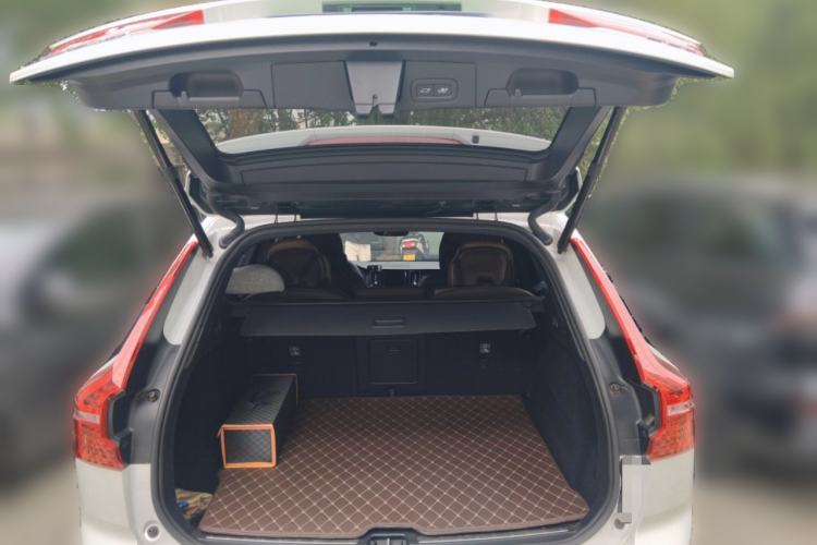 Used Volvo XC60 2022 B5 4x4 Smart Luxury Edition
