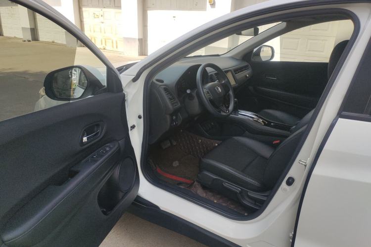 Used Honda Vezel 2020 1.5L CVT Pioneer Edition Driver Seat