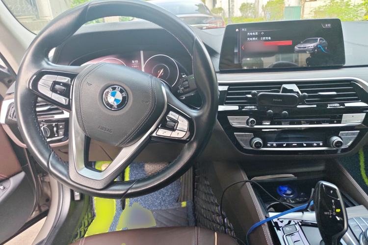 Used BMW 5 Series New Energy 2019 530Le Luxury Package Center Console