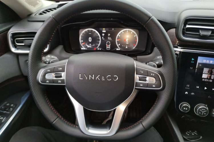 Used Lynk & Co 02 2019 1.5T DCT Two-Wheel Drive Pro Edition China VI Standard