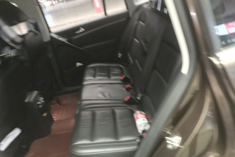 Used Volkswagen Tiguan 2015 1.8TSI Automatic Two-Wheel Drive Luxury Model Left Rear Seat