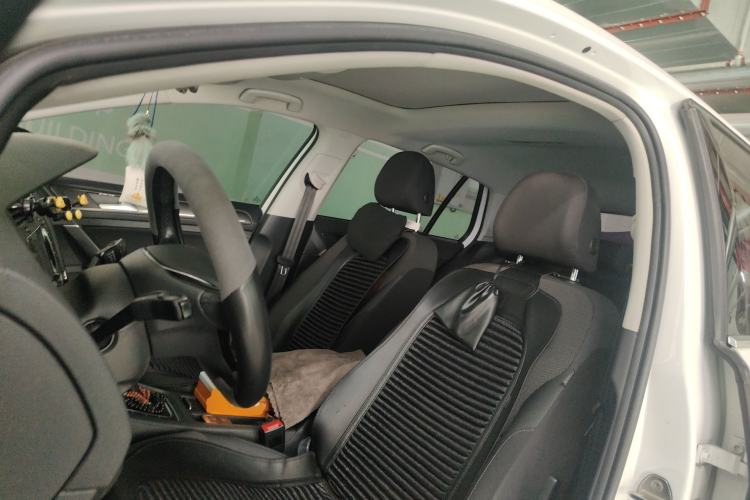 Used Volkswagen Golf 2015 1.6L Automatic Comfort Model Left Front Seat