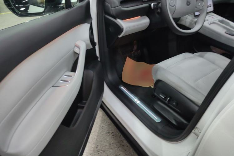 Used Nio ES6 2024 75 kWh
