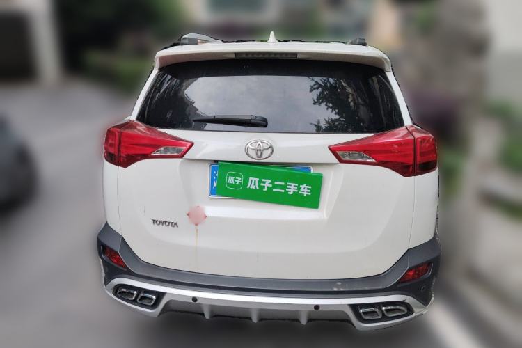 Used Toyota RAV4 2015 2.0L CVT Two-Wheel Drive Fashion Edition
