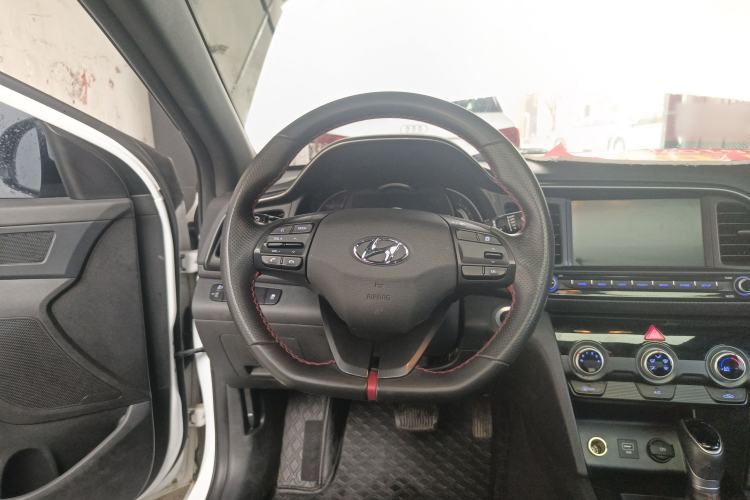 Used Hyundai Elantra (6th Generation / Lingdong) 2019 1.4T Dual-Clutch Xuan Dong · Dynamic Model
