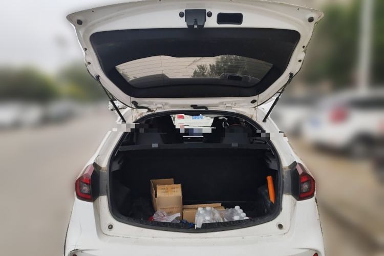 Used Livan X3 PRO 2022 1.5L Manual Little Cutie
