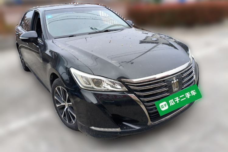 Used Toyota Crown 2018 2.0T Fashion Edition Front Right 45 Deg