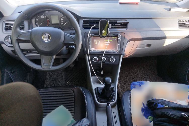 Used Skoda Rapid 2016 1.6L Manual Front-Wheel-Drive Version
