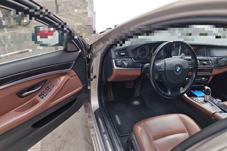 Used BMW 5 Series 2014 520Li Elegant Model
