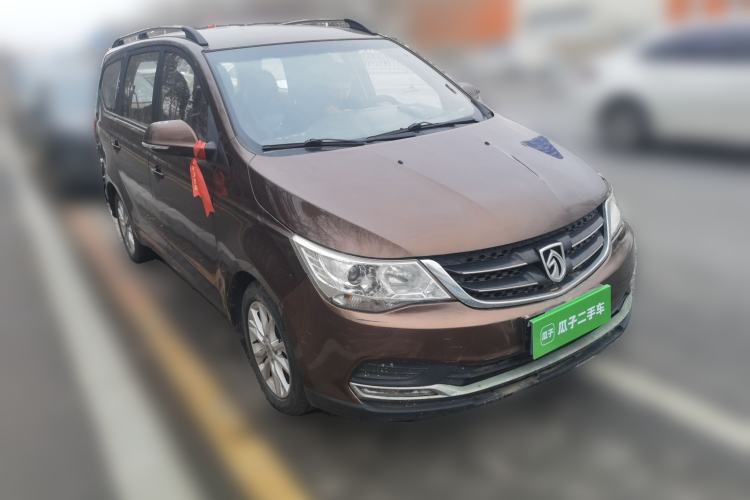 Used Baojun 730 2016 Revised 1.5L Manual Standard Version 7 Seats China V Emission Standard Front Right 45 Deg