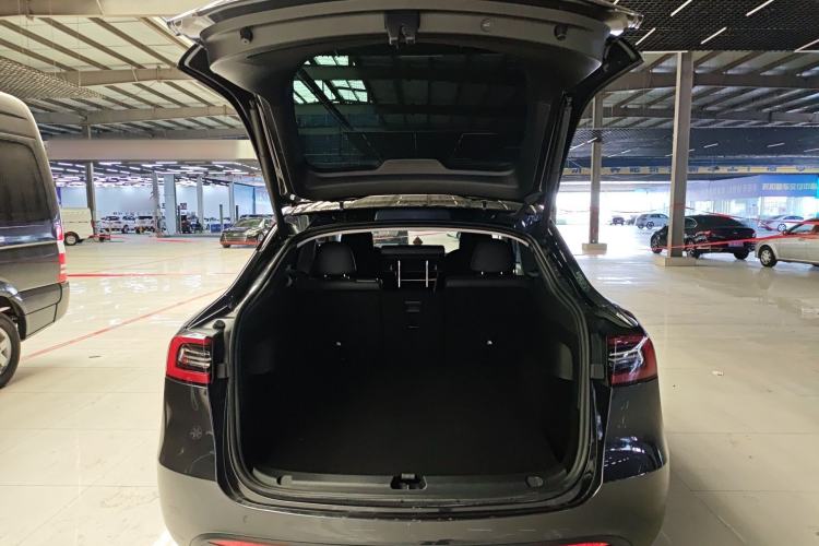 Used Tesla Model Y 2024 Rear-Wheel-Drive Version
