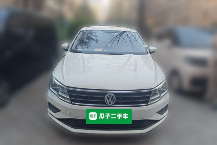 Used Volkswagen Jetta 2017 1.5L Manual Fashion Edition
