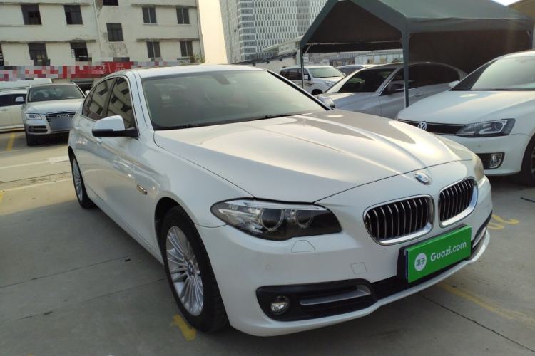 Used BMW 5 Series 2014 525Li Leading Model Front Right 45 Deg