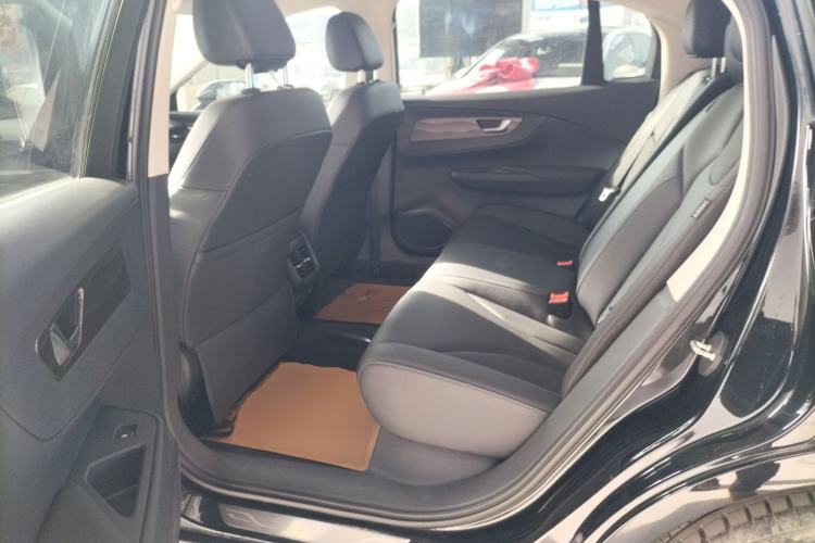 Used Hongqi E-QM5 2022 431 km Charge & Enjoy Edition
