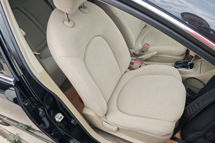 Used Nissan Sylphy 2019 Classic 1.6XE+ CVT SmartConnect Leading Edition Right Front Seat