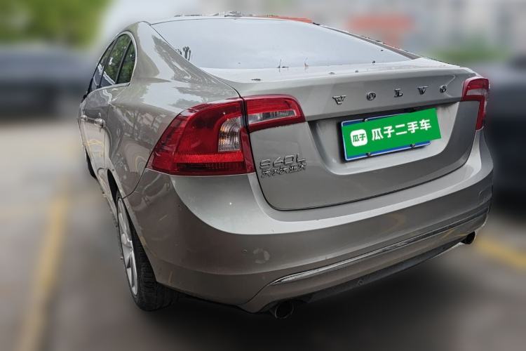 Used Volvo S60 2015 S60L 2.0T Zhiyuan Edition Rear Left 45 Deg