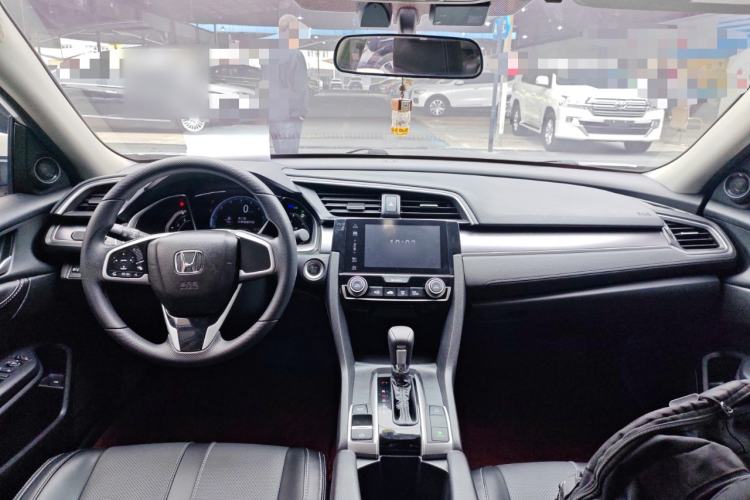 Used Honda Civic 2016 220TURBO CVT Luxury Edition
