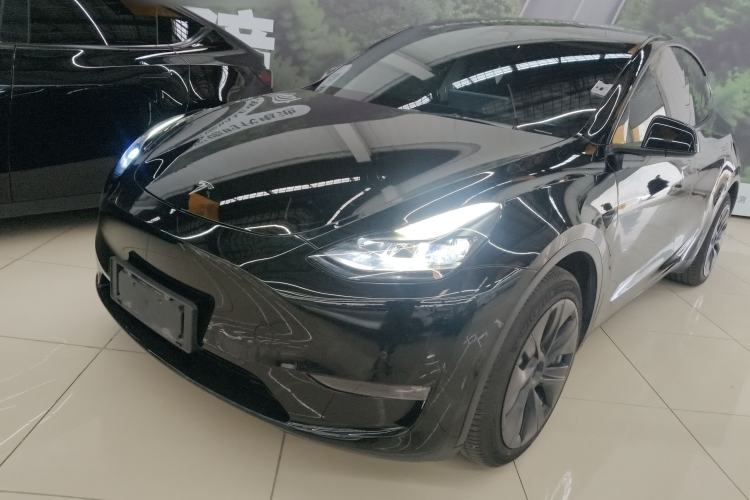 Used Tesla Model Y 2022 Long-Range All-Wheel-Drive Version