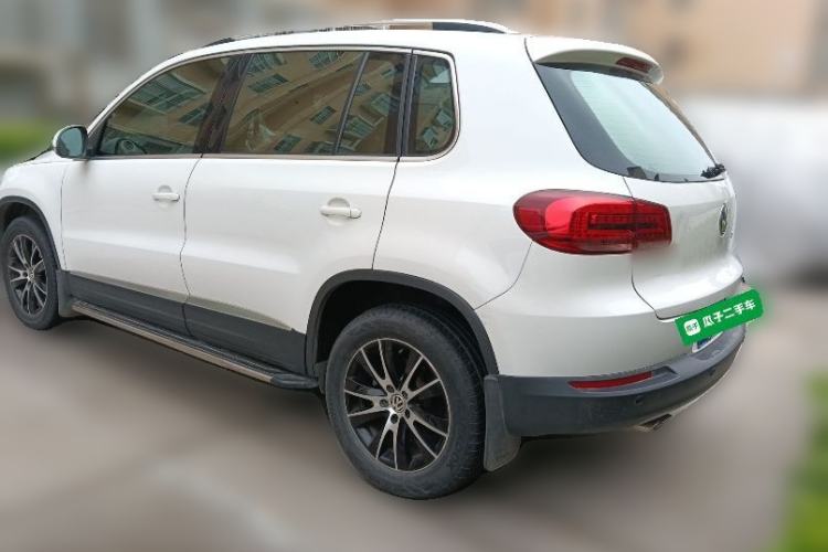 Used Volkswagen Tiguan 2015 1.8TSI Automatic Two-Wheel Drive Luxury Model Rear Left 45 Deg