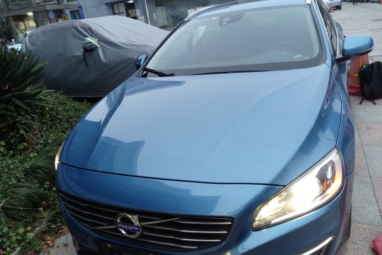 Used Volvo V60 2015 T5 Zhiya Edition
