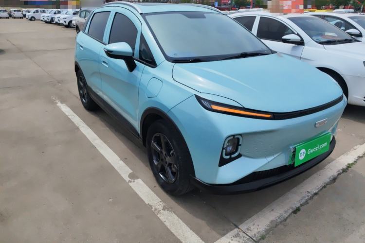 Used Geometry E Firefly 2024 301km Starlight Front Right 45 Deg