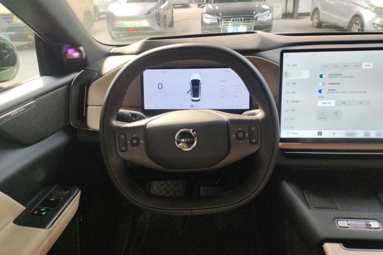 Used Volvo Volvo XC70 Plug-in Hybrid 2026 Model Four-Wheel Drive Long-Range Ultra