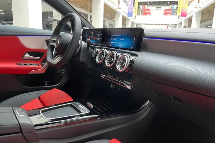 Used Mercedes-Benz CLA AMG 2025 AMG CLA 35 4MATIC
