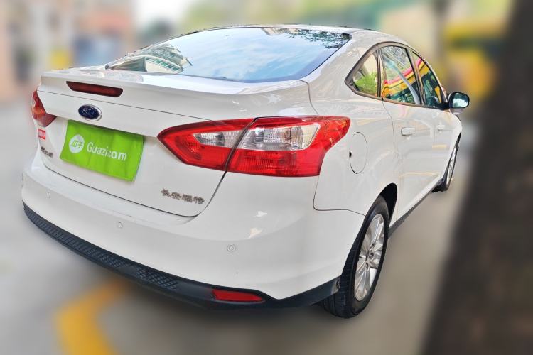 Used Ford Focus 2012 Sedan 1.6L Automatic Comfort Model
