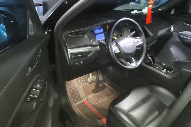 Used Cadillac XT4 2021 28T Two-Wheel Drive Leading Version
