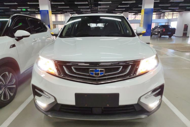 Used Geely Auto Emgrand X7 Sport 2018 1.8TD Automatic Two-Wheel Drive ZhiZun Model with 4G Connectivity
