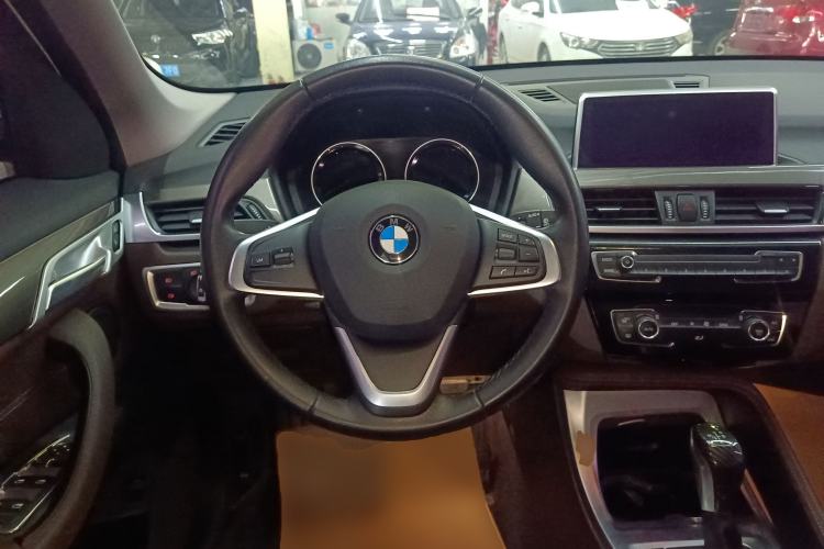 Used BMW X1 2019 xDrive20Li Luxury Model Steering Wheel