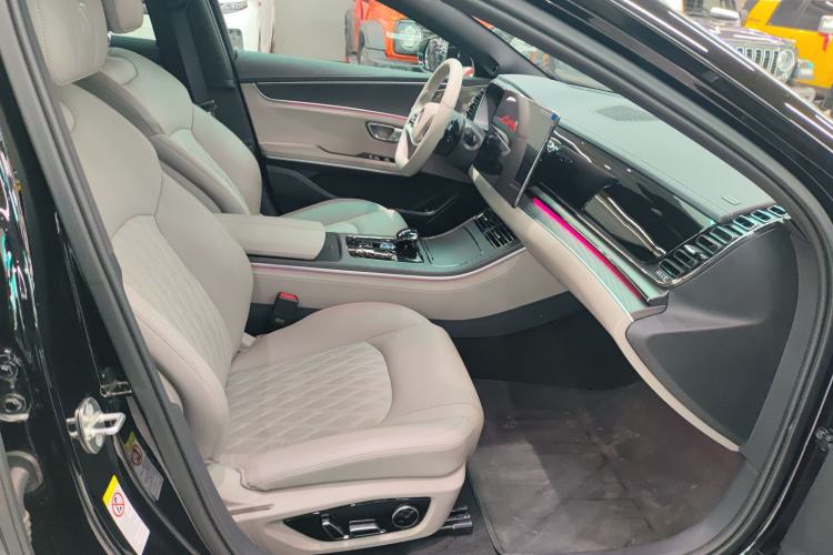 Used BYD Han 2025 EV with 701 km of Laser Radar-Enabled Intelligent Driving