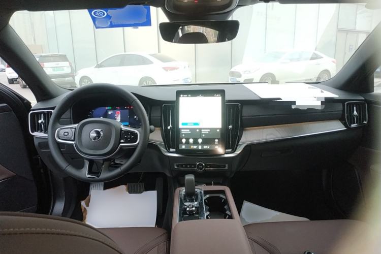 Used Volvo S90 2026 B5 Zhiyi Luxury Edition