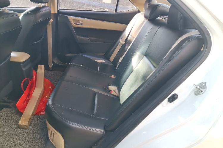 Used Toyota Levin 2017 Revised Dual-Engine 1.8H GS E-CVT Elite Sunroof Version China V Standard
