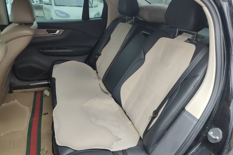 Used Hongqi E-QM5 2023 Base Travel Edition