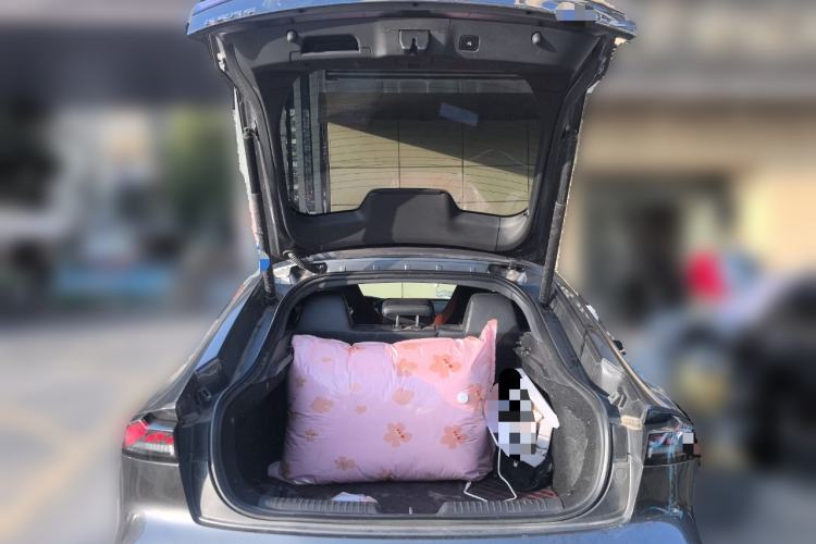 Used CHANGAN UNI-V 2025 1.5T 500Bar Prestige Sporty Version Trunk