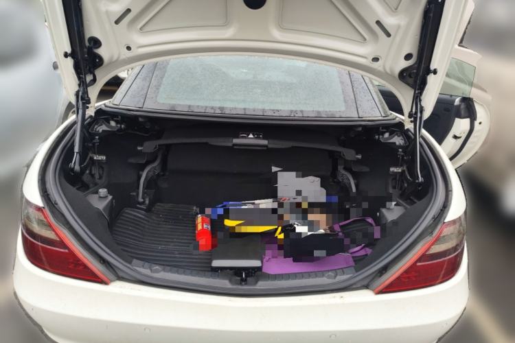 Used Mercedes-Benz SLK-Class 2011 SLK 200 Fashion Model Trunk