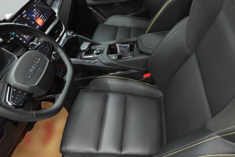 Used Lynk & Co 06 2023 Remix 1.5T Dynamic Halo