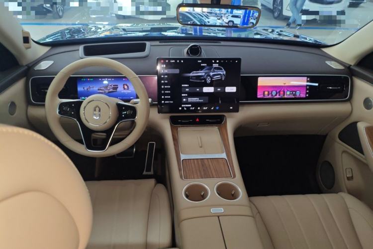 Used Hima AITO M7 2026 Model Range-Extending Max All-Wheel Drive 5-Seater Version Center Console