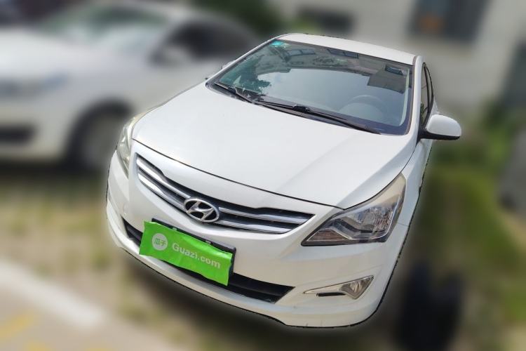 Used Hyundai Verna (older generation) 2014 1.4L Manual Smart GLS Trim