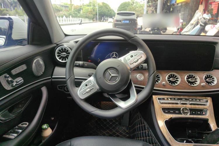 Used Mercedes-Benz E-Class 2020 Restyled E 300 L Sporty and Stylish Edition
